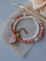 Girocollo di madreperla e cuore rosa
